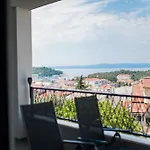 Luxury Apartments Karigo 5