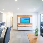 Luxury Apartments Karigo 5
