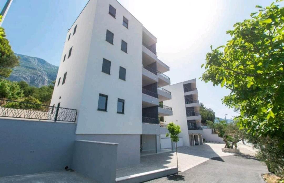 Luxury Karigo 5 * Makarska